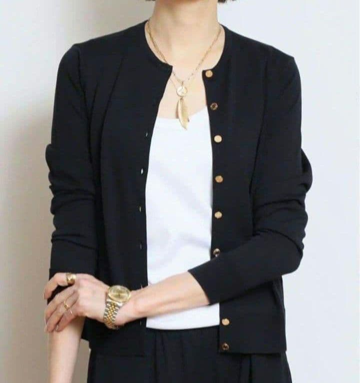 【未着用】MUSEDeuxiemeClasseクルーネックカーディガン金ボタン