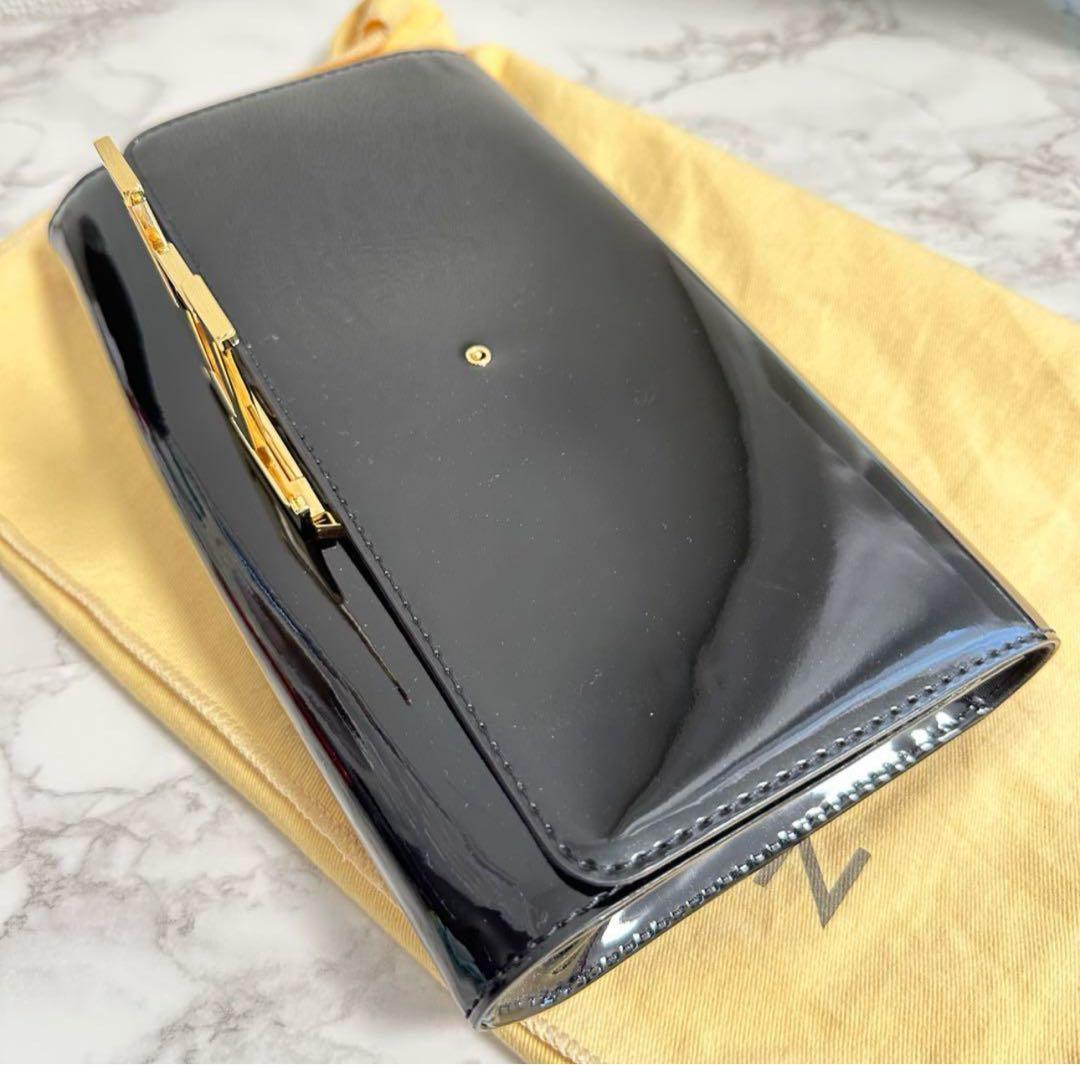 【美品】ルイヴィトン　ルイーズ　クラッチバッグ　エナメル　ブラック