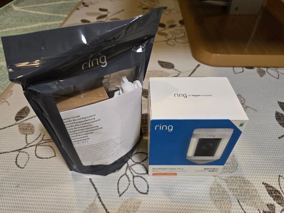 Ring 屋外用センサーライト付カメラ＋ポールマウント