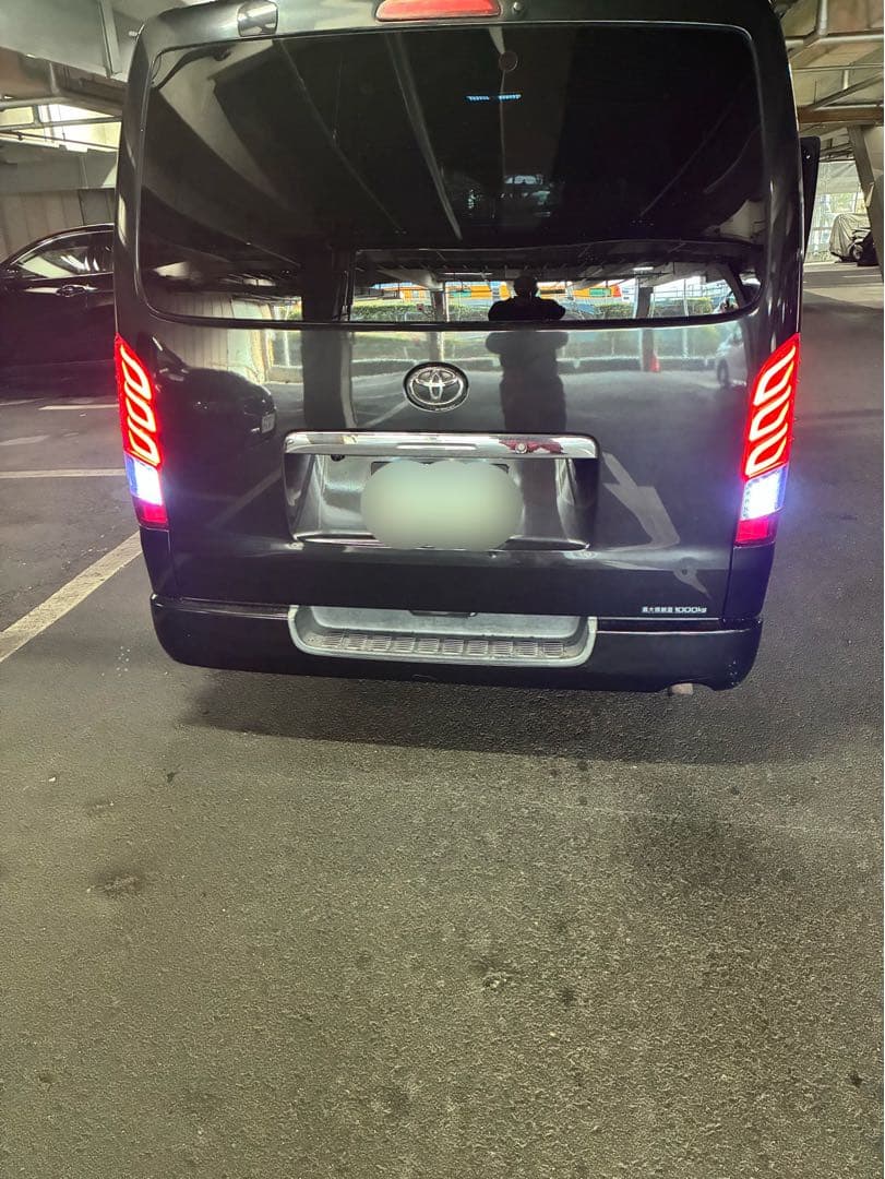 ハイエース　LEDテールランプ ダズフェローズ