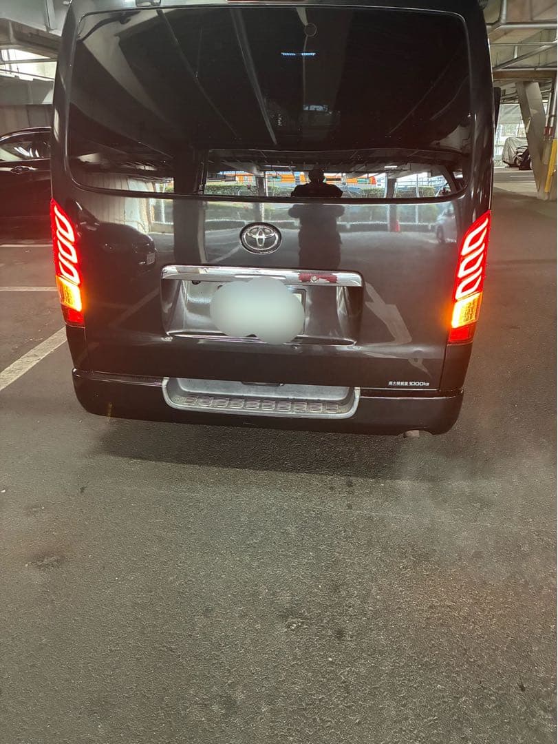 ハイエース　LEDテールランプ ダズフェローズ