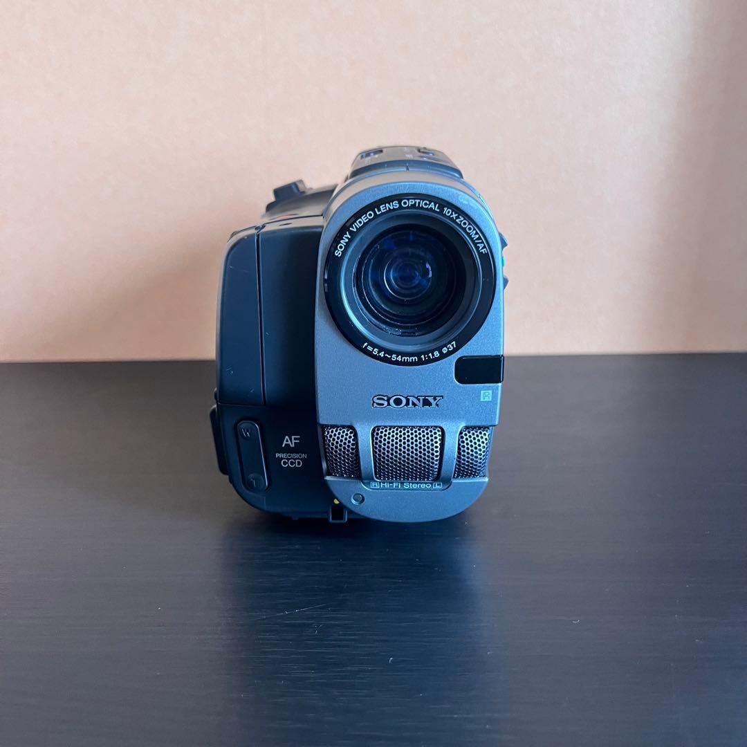 SONY CCD-TRV90 Hi8ビデオカメラセット＋ビデオテープ2つ付き