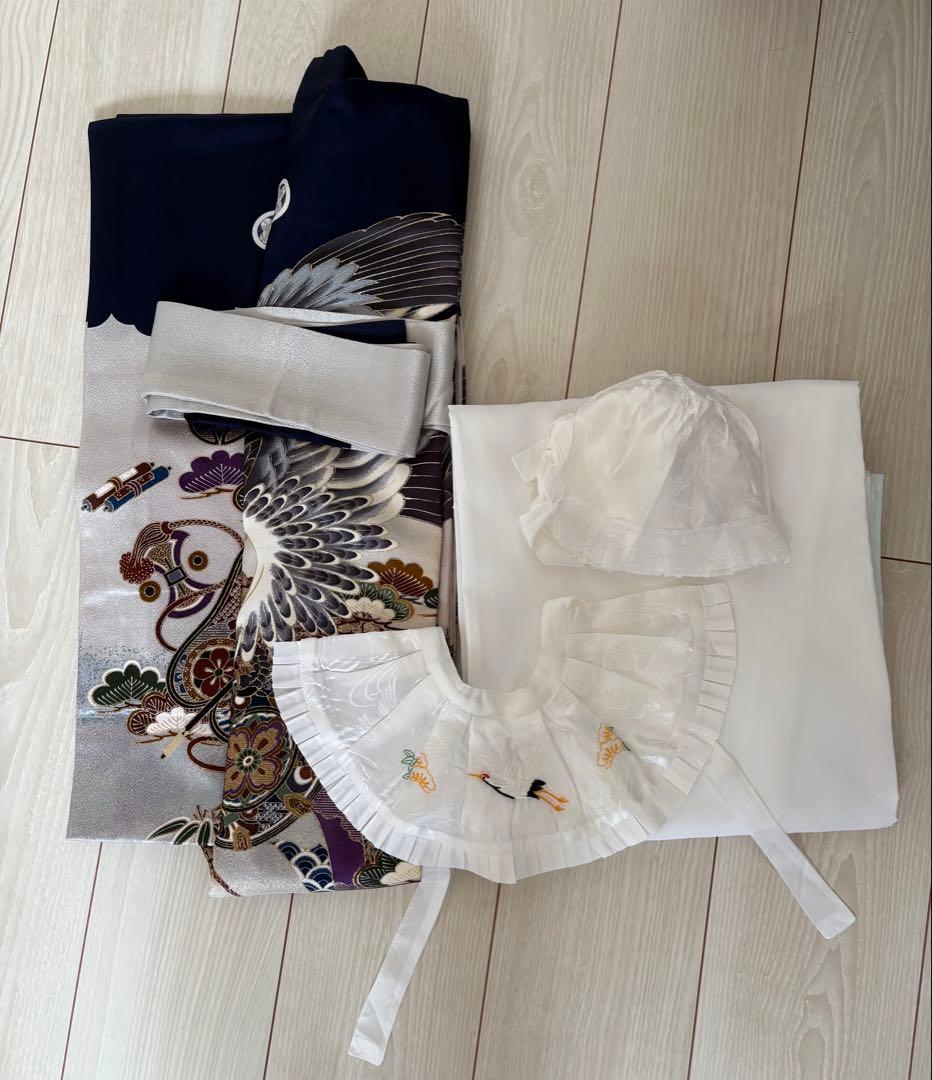 お宮参りセット　男児産着・長襦袢・帽子・よだれかけ付き　紋付　紺色金彩加工