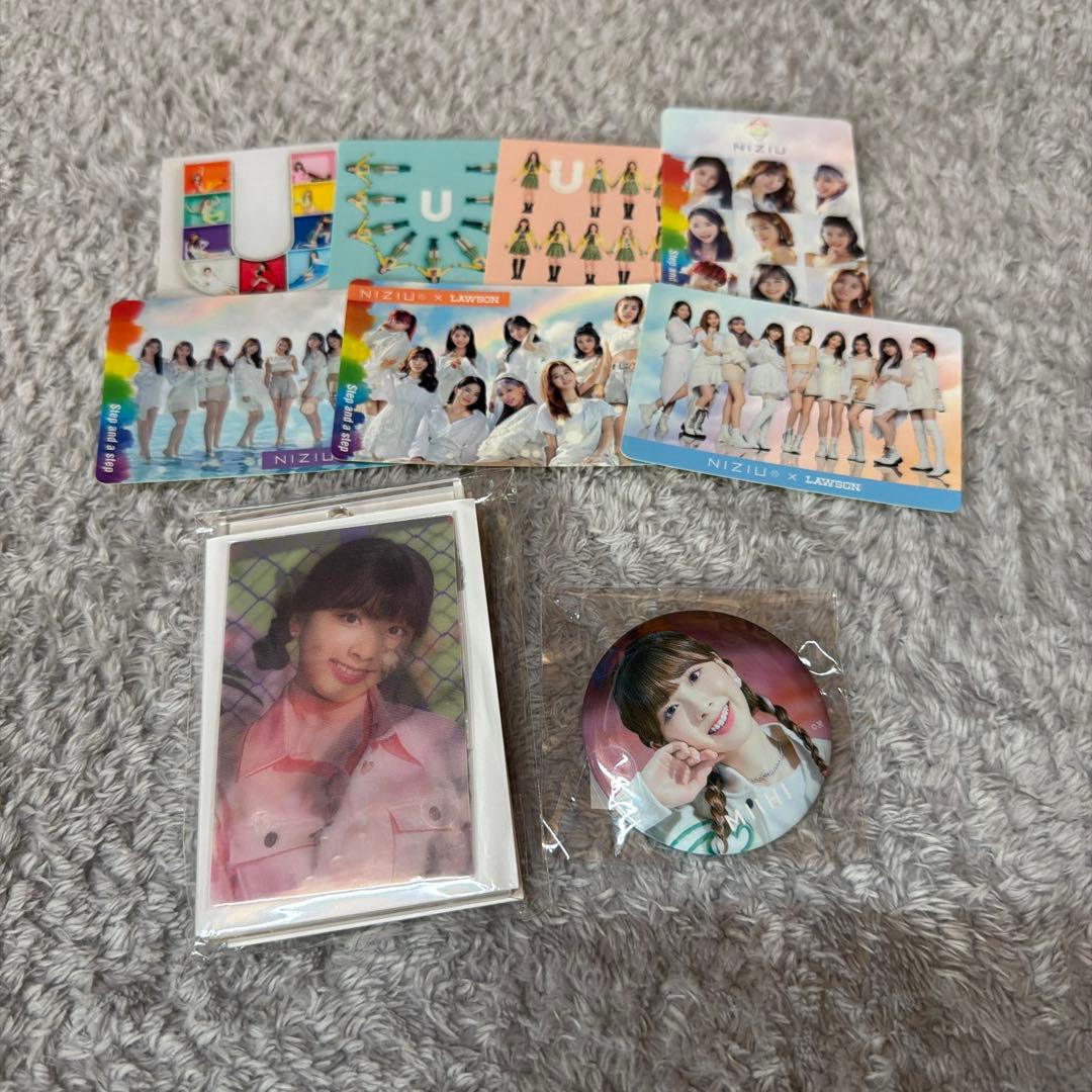 NiziU ラントレ トレカ 缶バッジ 107点セット