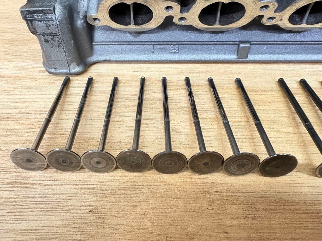 (7) バリオス 1型 シリンダーヘッド