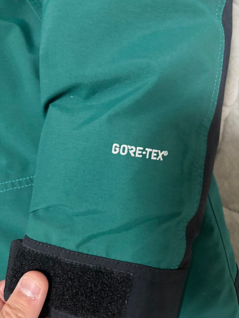 ノースフェイス マウンテンダウンジャケットM/ND91837/GORE-TEX