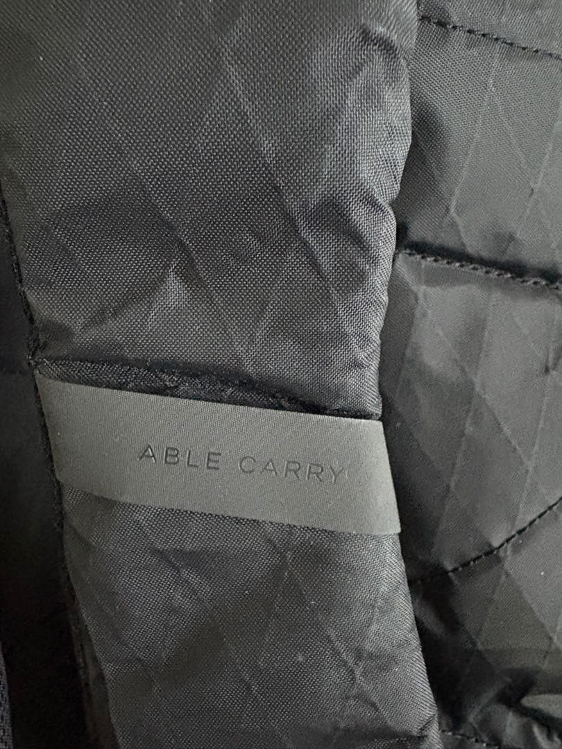 Able Carry Thirteen Daybag ブラック