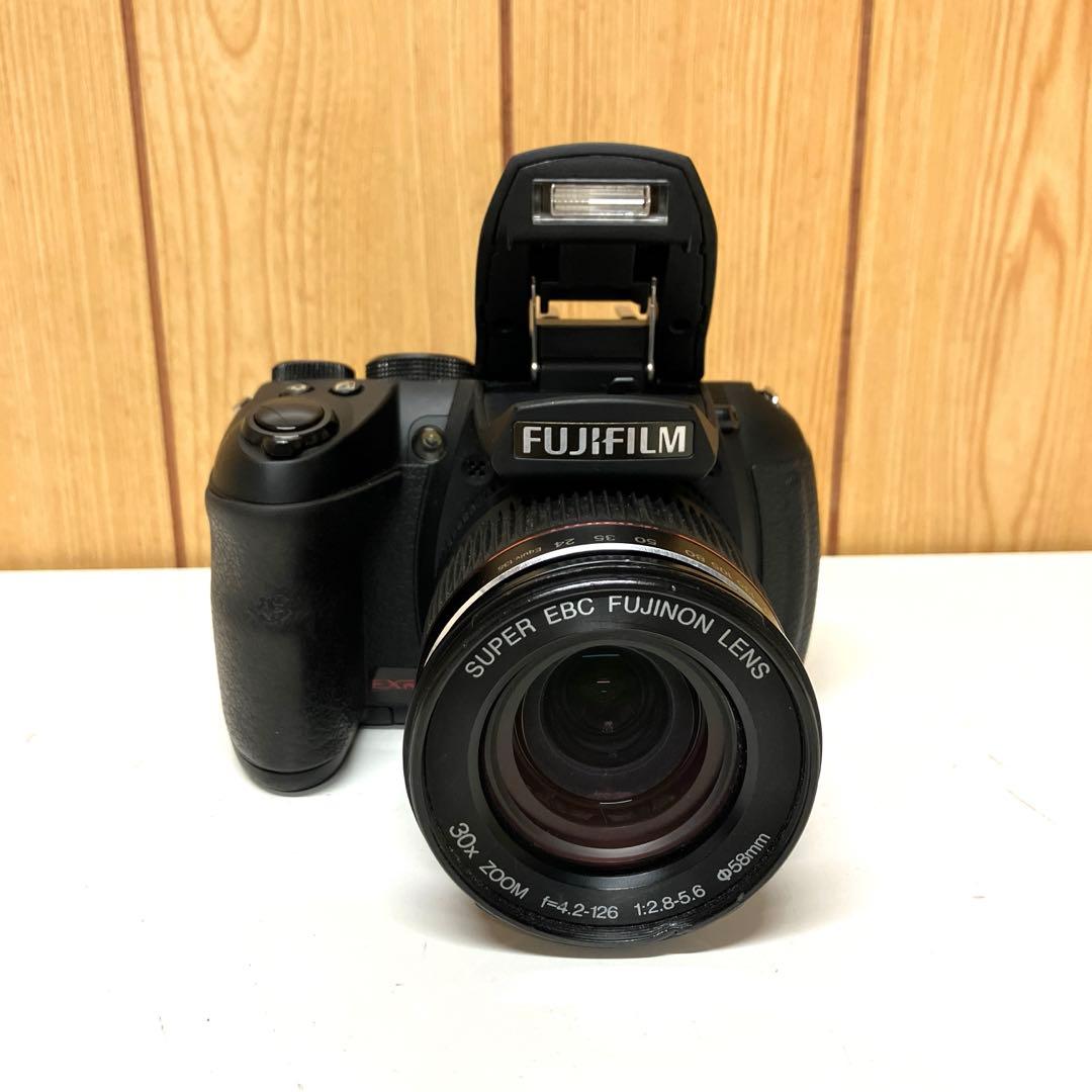 デジタルカメラ ESV048 FUJIFILM FINE PIX HS20EXR