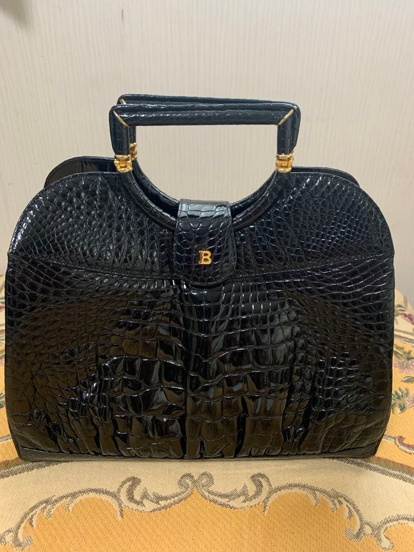 BALLY シャイニングクロコダイルハンドバッグ黒　ドイツ製