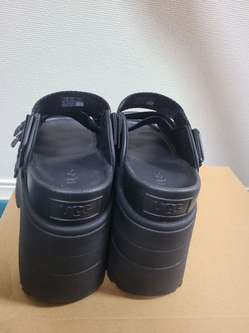 たま　UGG GOLDENRISE / アグ ゴールデンライズ　22㎝