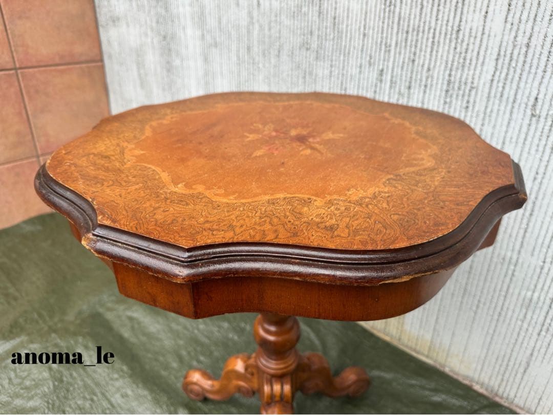 【サイドテーブル】イタリア　象嵌　エイジング　アンティークヴィンテージ◎