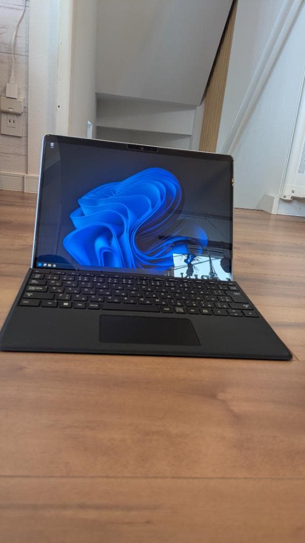 Windowsタブレット本体 Microsoft Surface Pro 8 IUR-00006