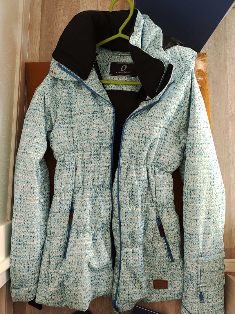 スキーウェア　上下　ONYONE レディース