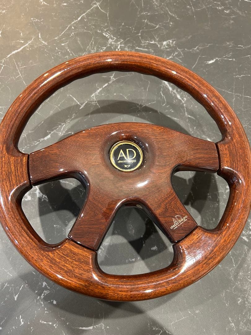 AD Altezza disegnoウッドステアリング