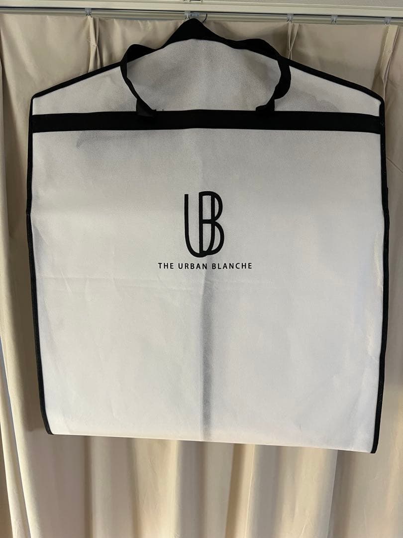 【クリーニング済・専用バッグ付き】THE URBAN BLANCHE ドレス