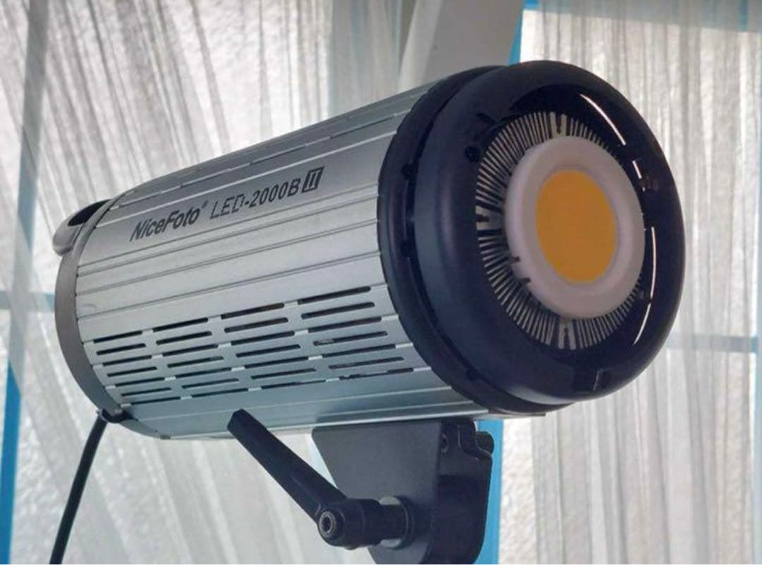 NiceFoto　LED200w  3200K/5600K 静音ファン