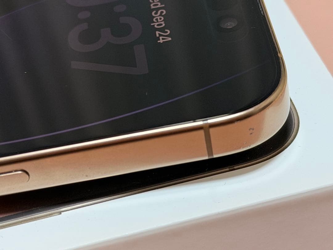 iPhone 16 Pro デザートチタニウム 128GB SIMフリー