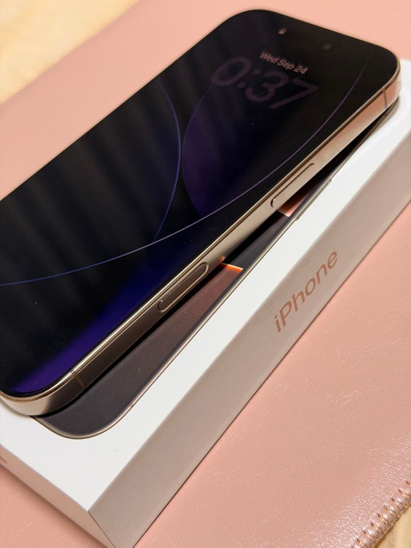 iPhone 16 Pro デザートチタニウム 128GB SIMフリー