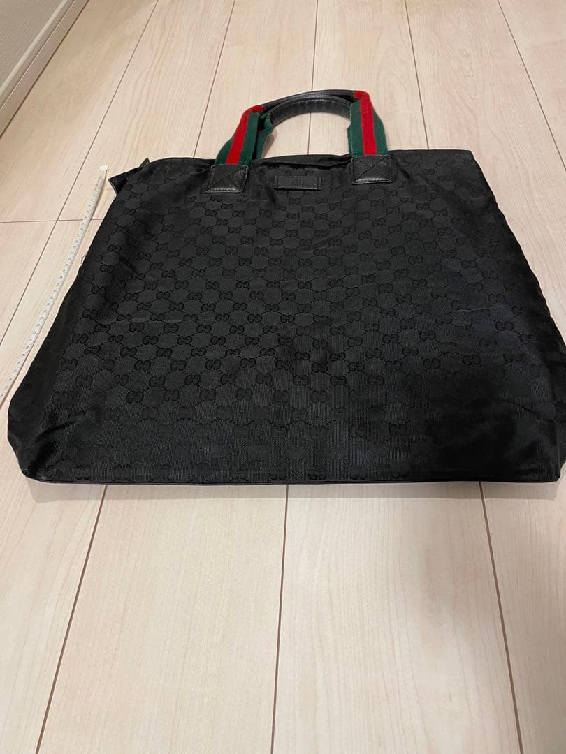 GUCCI ブラックナイロンバッグ