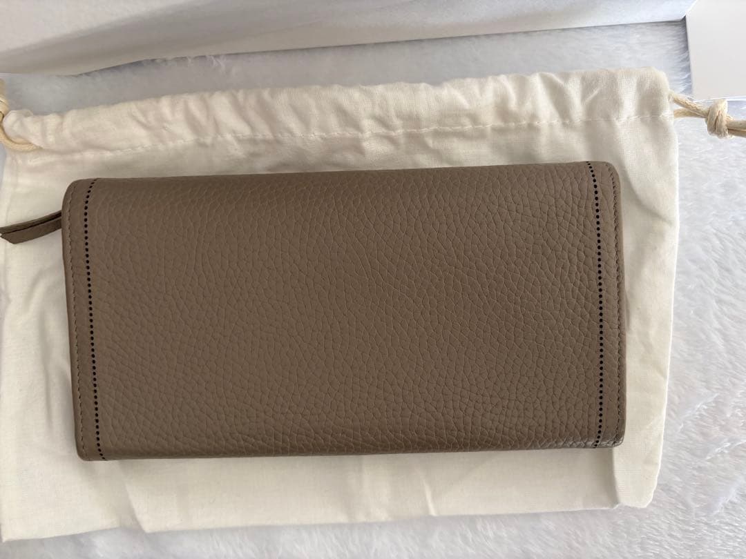 バレンシアガ 長財布