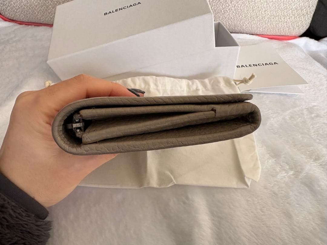 バレンシアガ 長財布