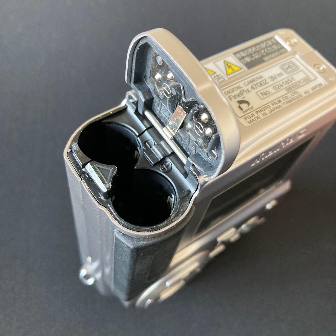 【美品】FUJIFILM finepix 4700z CCDセンサー コンデジ