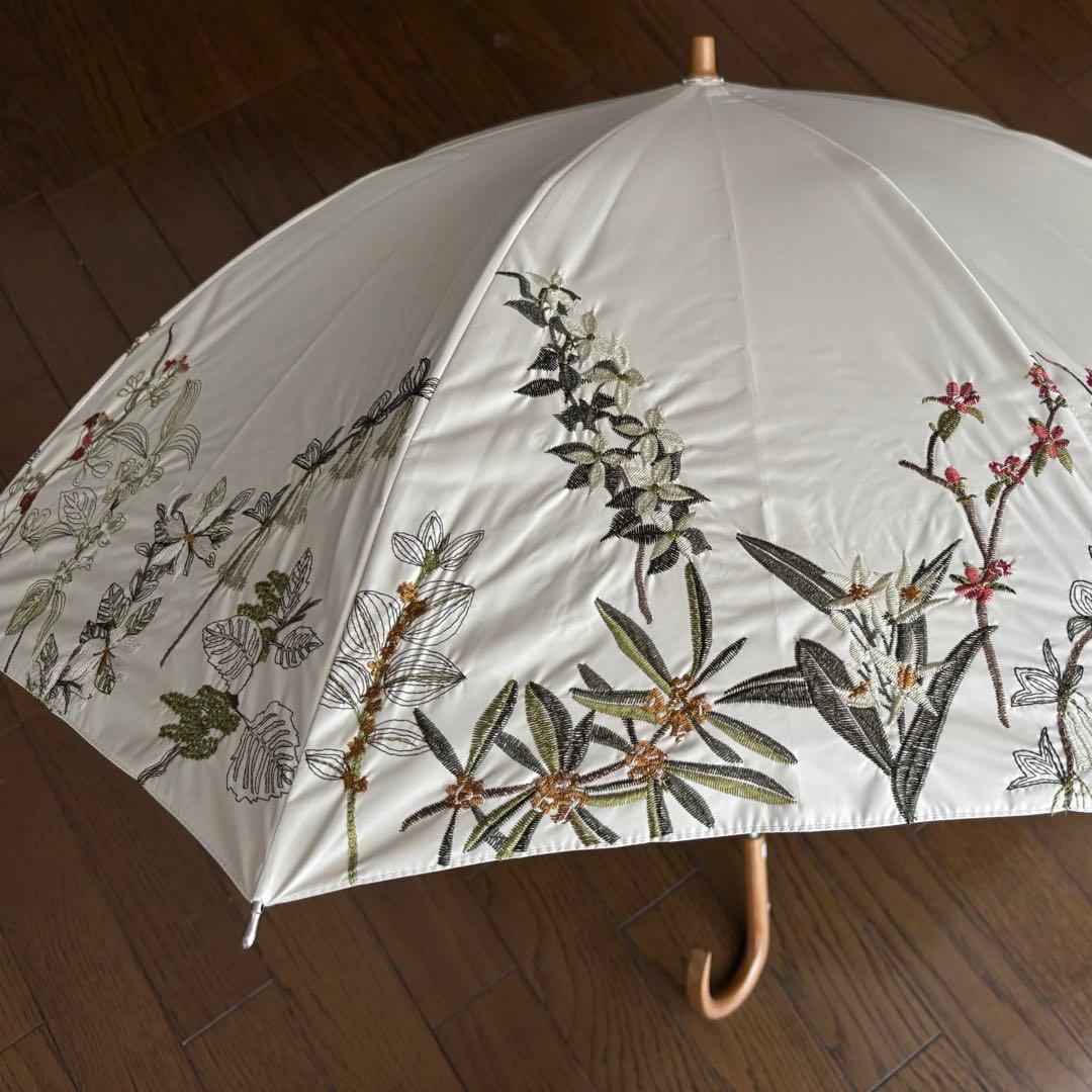 サマーシールド　晴雨兼用日傘　1級遮光　 ボタニカル 刺繍