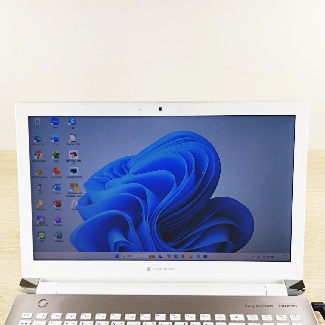 超美品！ 第8世代i3☆SSD512GB☆Win11 ノートパソコン カメラ付き