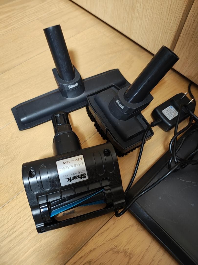 シャーク★コードレスクリーナー★LC250JBR★バッテリー新品と同等★