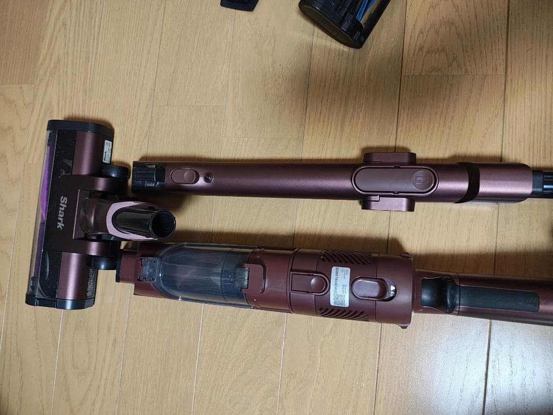 シャーク★コードレスクリーナー★LC250JBR★バッテリー新品と同等★