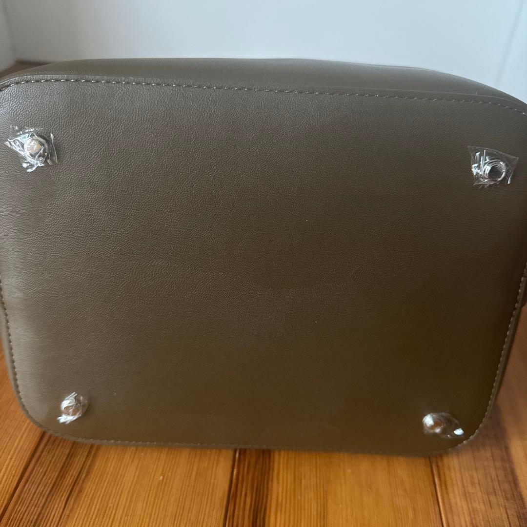 【美品】アンドミューク　ショルダーバッグ