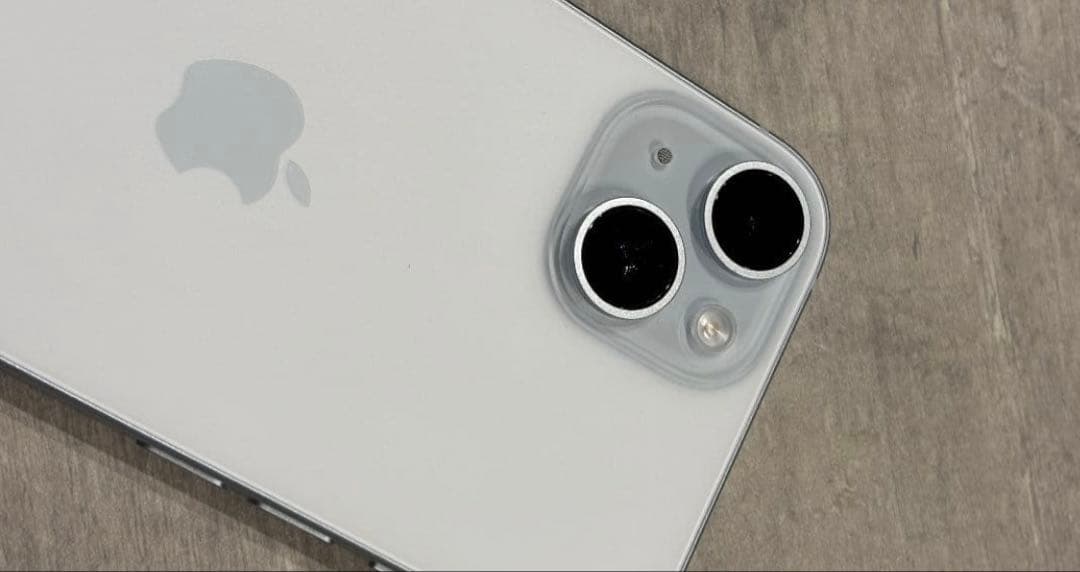 iPhone15 ブルー128GB