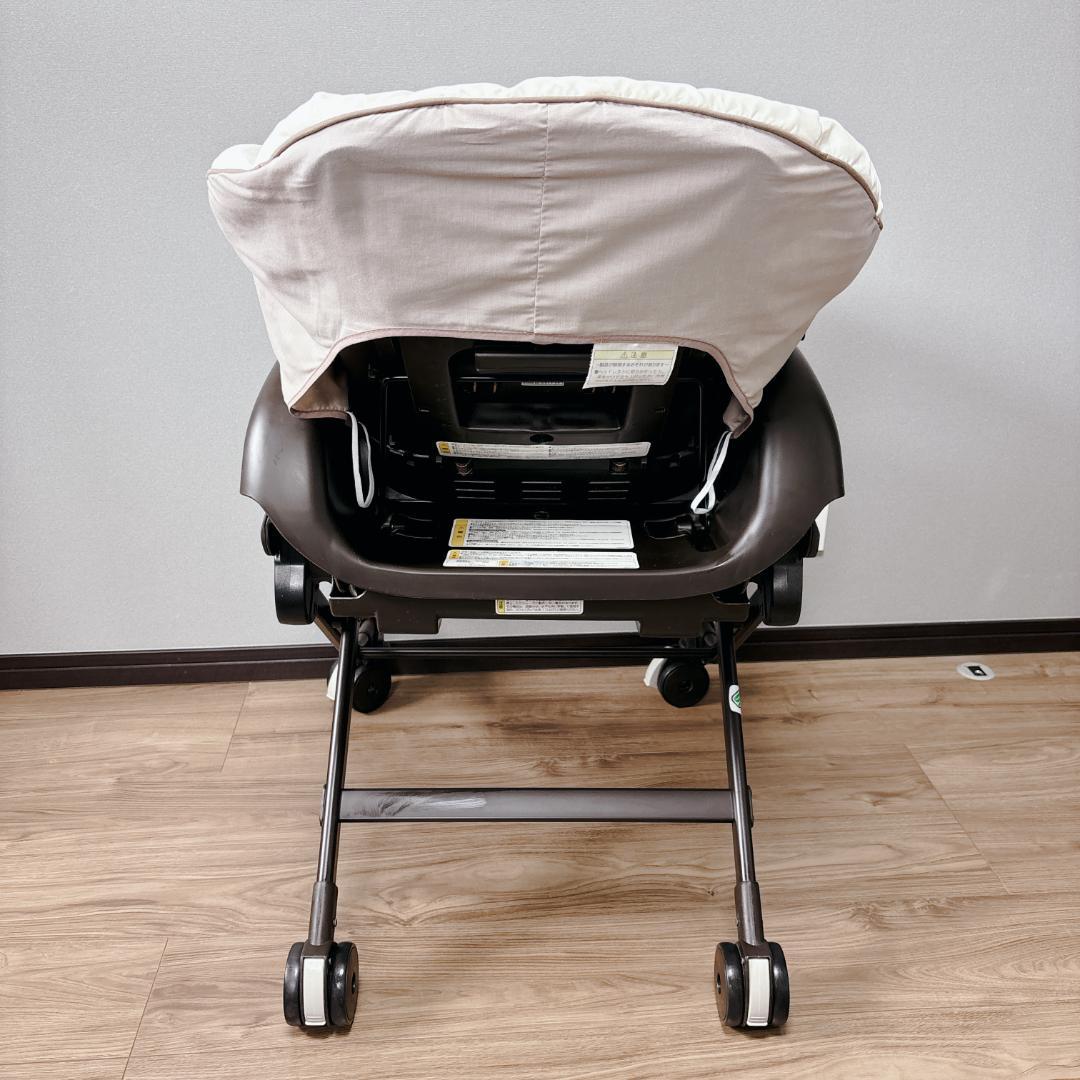 【美品】Combi ネムリラ AUTO SWING 電動ハイローチェア 人気星柄