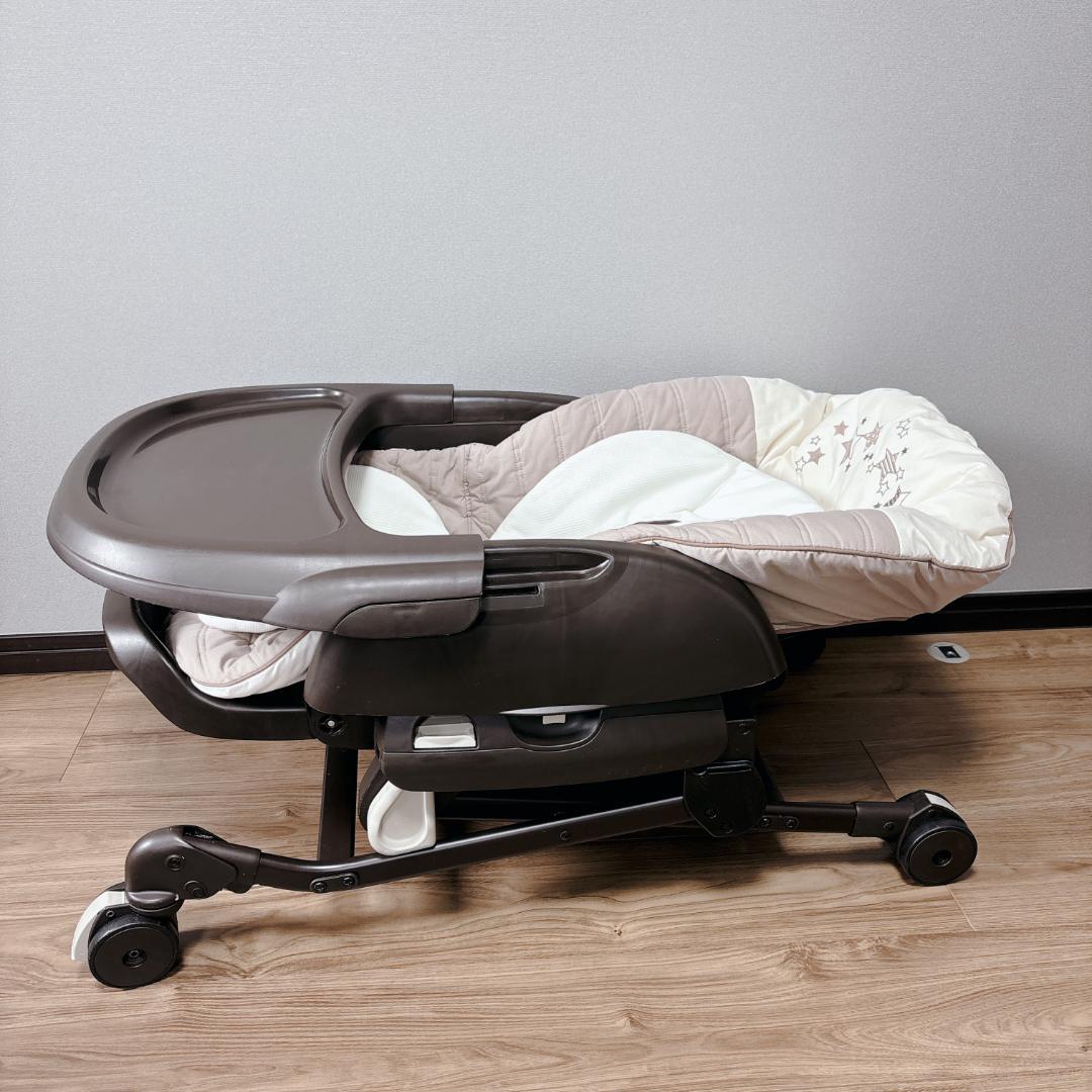 【美品】Combi ネムリラ AUTO SWING 電動ハイローチェア 人気星柄