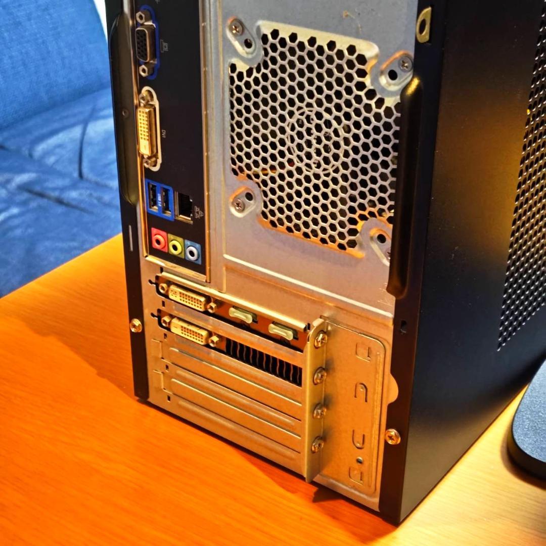 windows7起動確認済 i7-4770搭載PC＋モニター＋KB HDD無