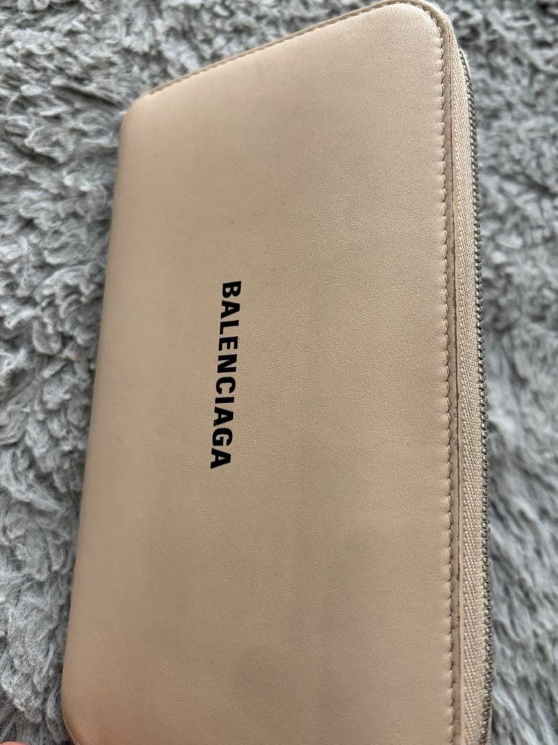 BALENCIAGA ベージュ 長財布 収納袋付き