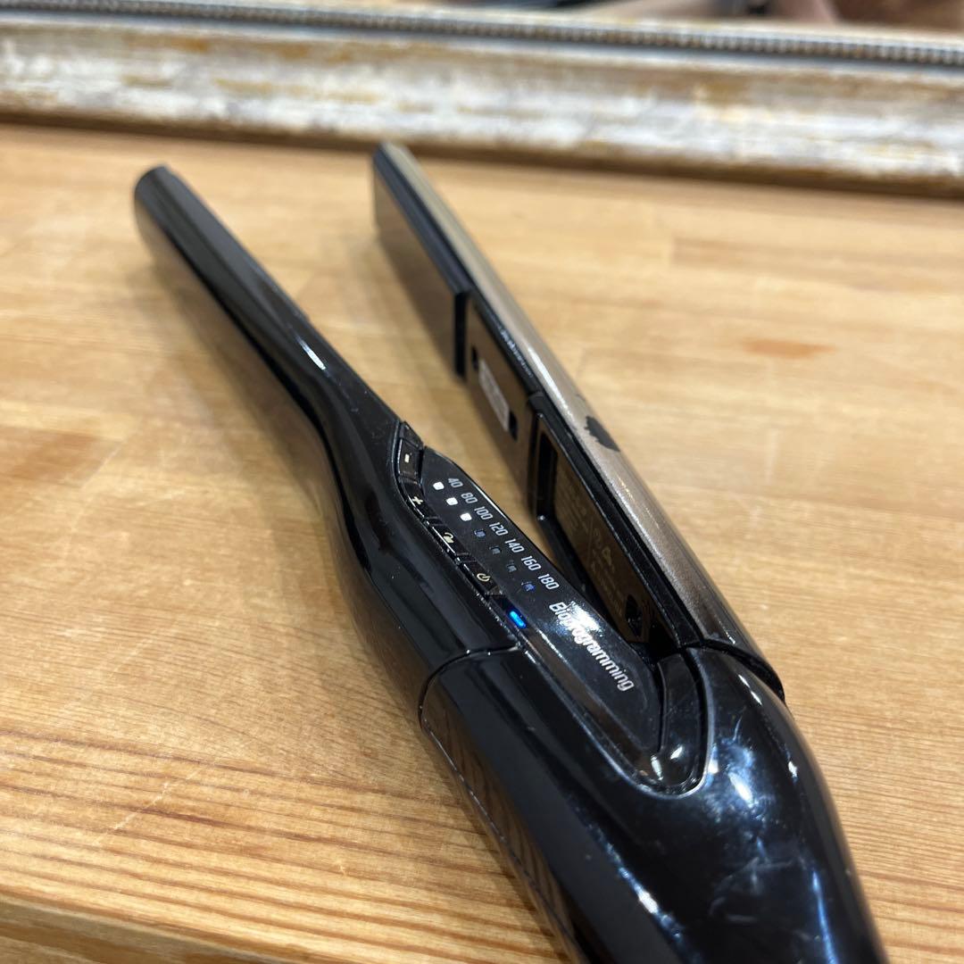 4D Plus ストレートヘアアイロン ブラック/シルバーヘアビューロン