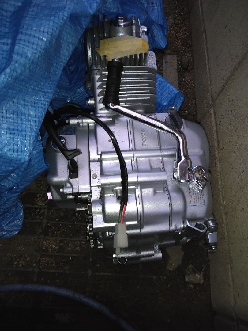 ロンシンエアフィルター付き中華エンジン125カブモンキー