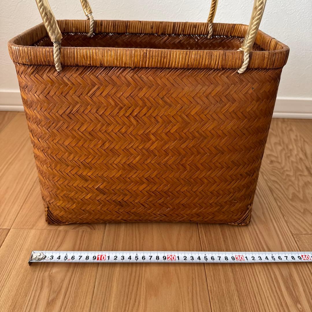 古道具　竹の市場かご　竹籠　篠竹　鈴竹　買い物かご　ヴィンテージ 竹細工