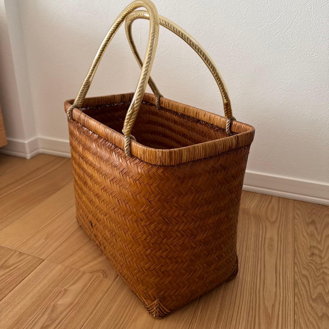 古道具　竹の市場かご　竹籠　篠竹　鈴竹　買い物かご　ヴィンテージ 竹細工