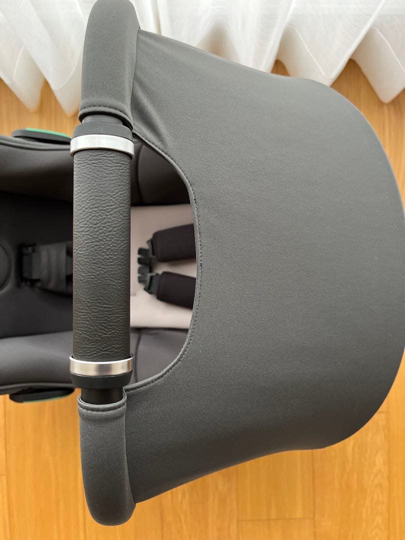 【美品】アップリカ チャイルドシート エアキャリー AB グレー