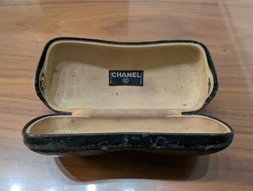 日*5様 CHANEL ブラック サングラス ケース付き