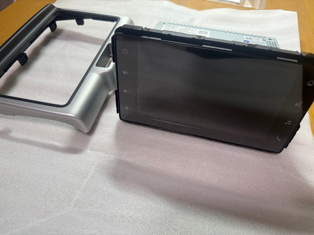 【スズキ純正・新車外し】ディスプレイオーディオ