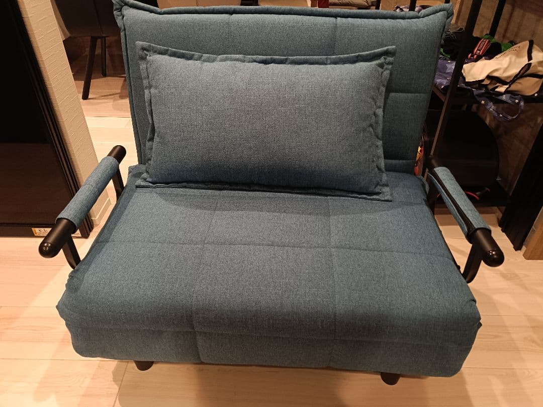 ダークブルー ソファベッド 付属クッション付き