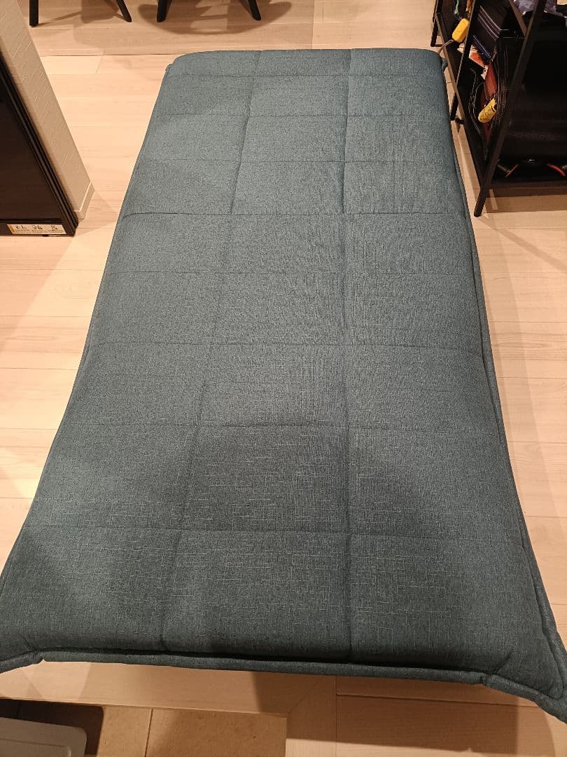 ダークブルー ソファベッド 付属クッション付き