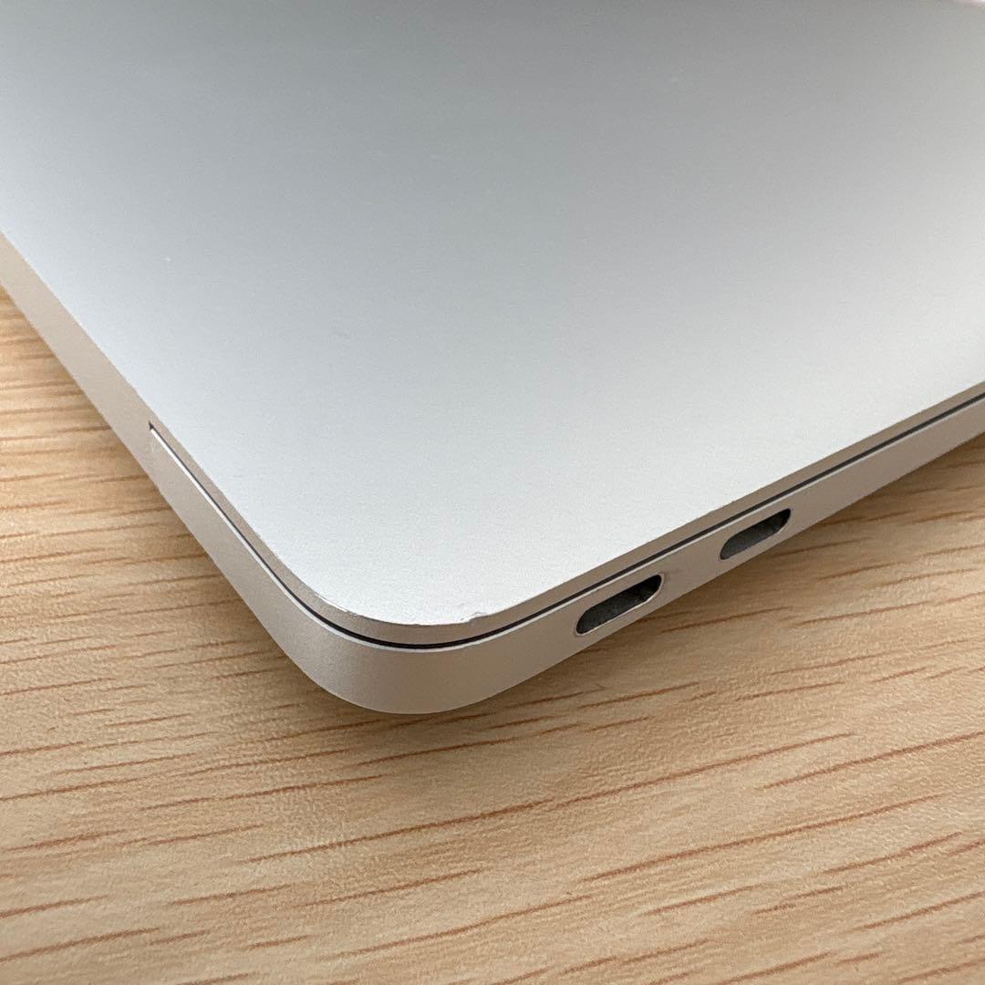 Apple MacBook Air シルバー