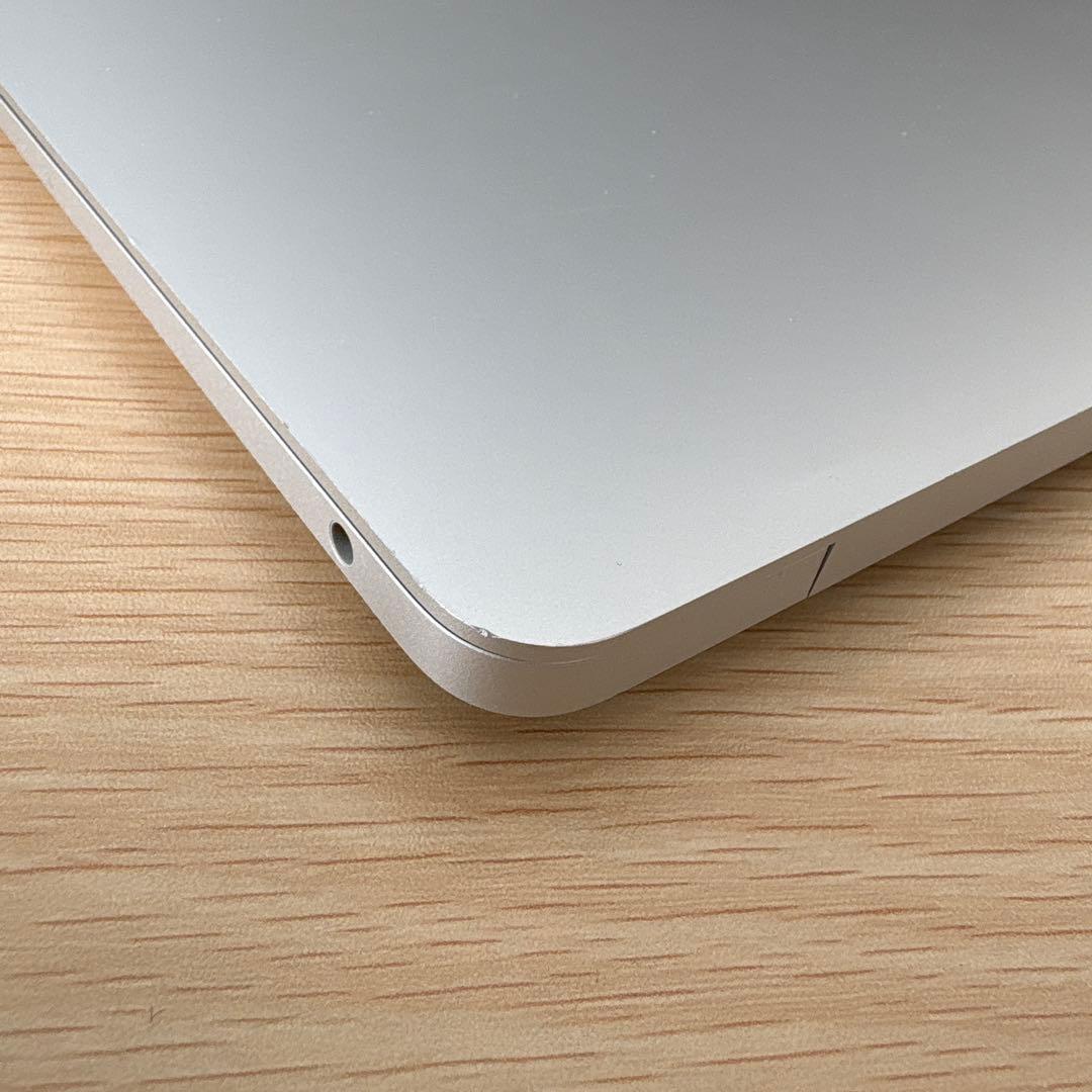 Apple MacBook Air シルバー