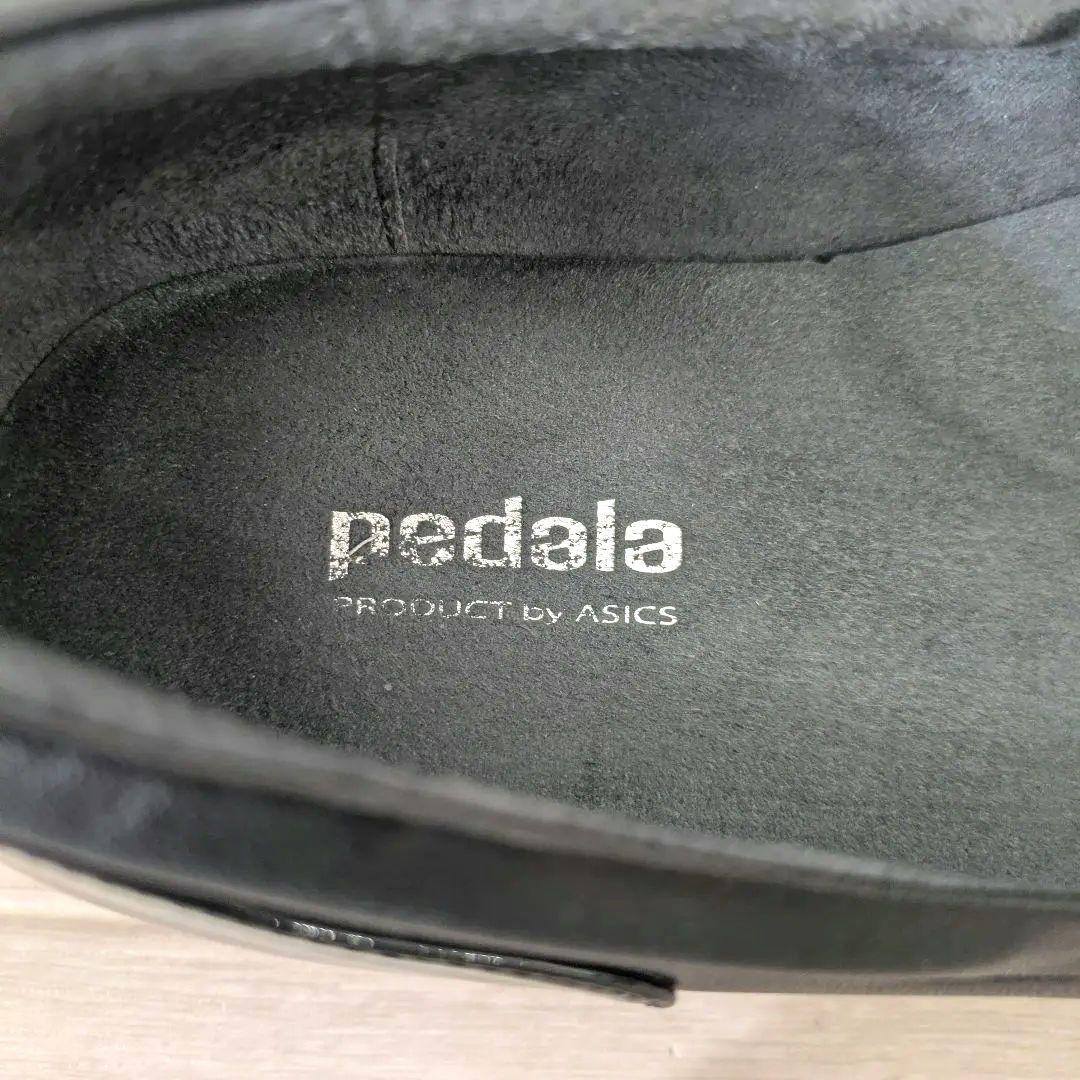 美品✨ペダラ エナメル フラットシューズ 24.0 2E リボン ブラック