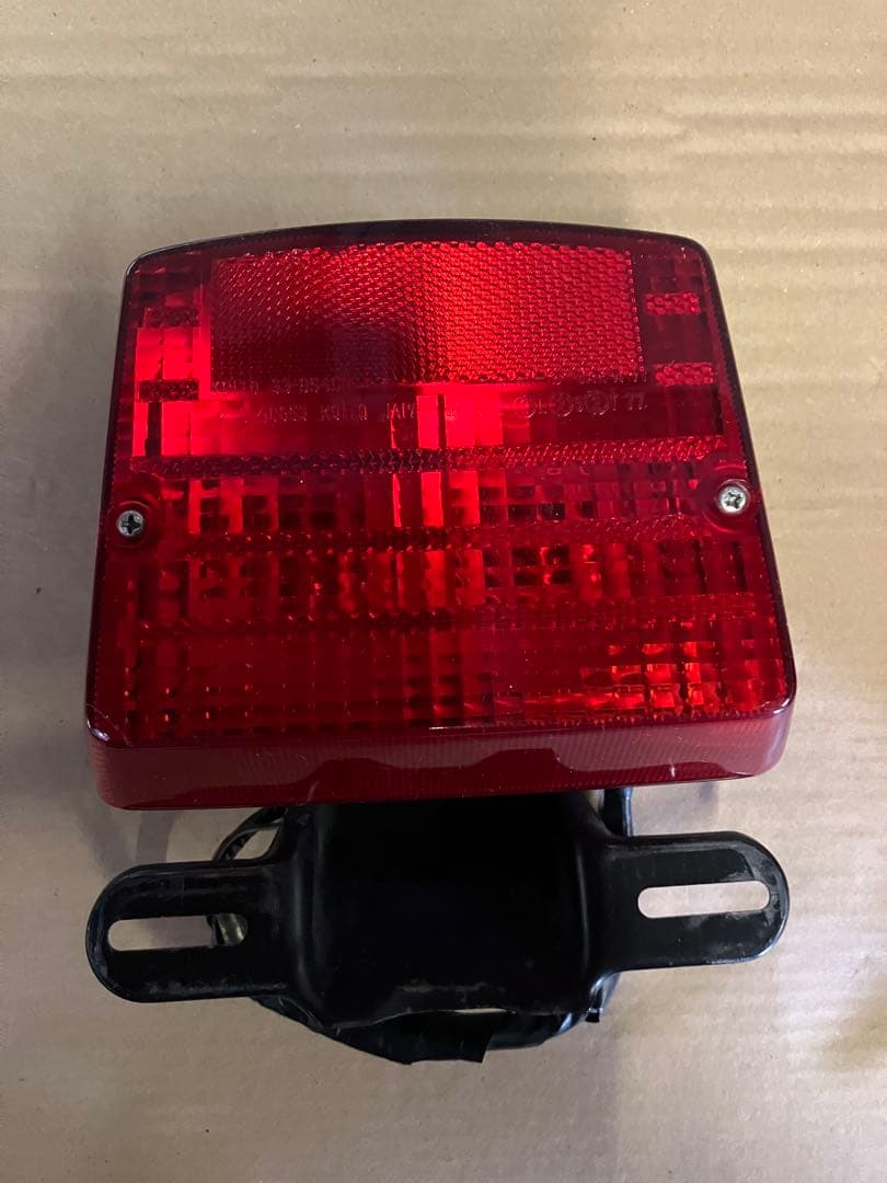 カワサキKZ1000MK2/Z750FXテールランプ一式　純正オリジナル①