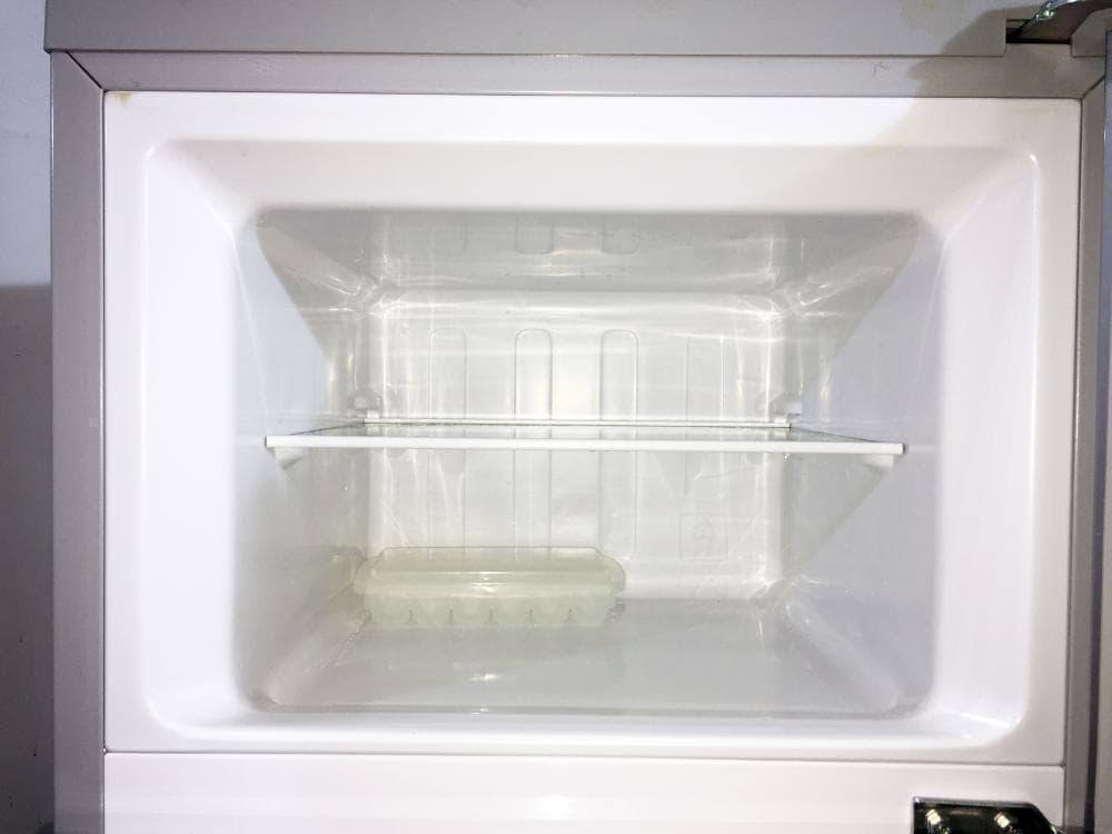 30日迄！送料無料★Hisense 120L 冷蔵庫【HR-B12AS】